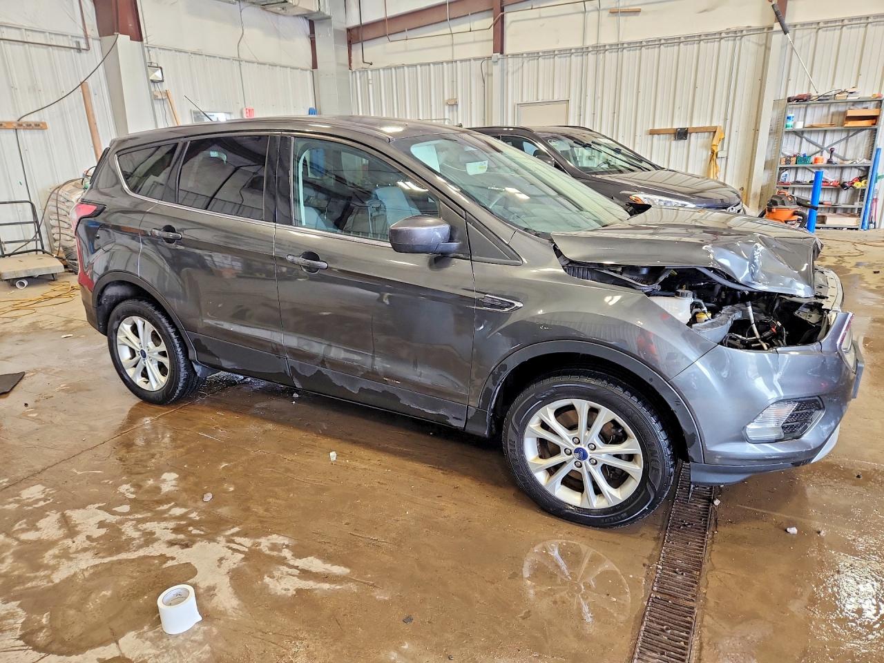 2017 FORD ESCAPE SE photo 7