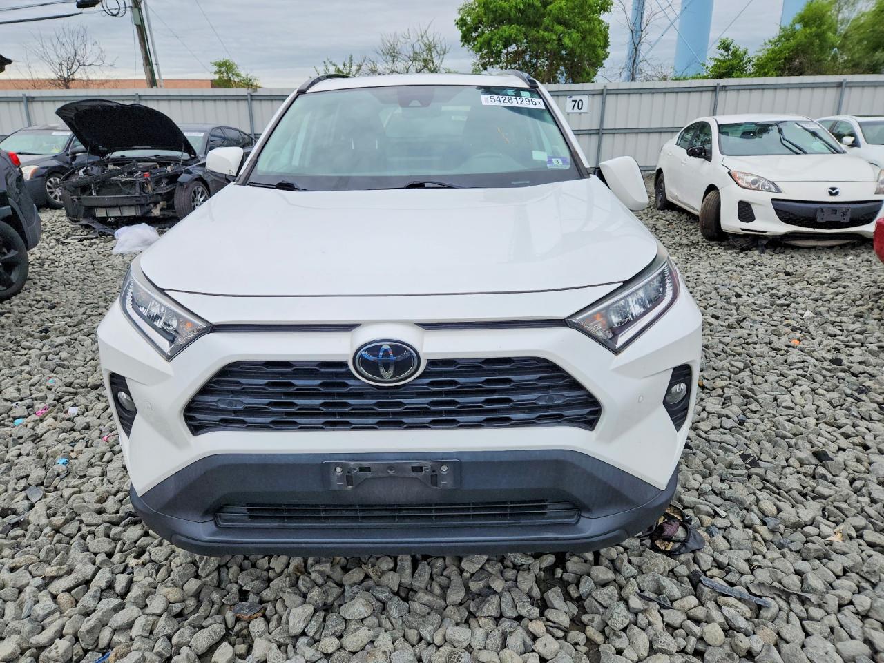 2019 TOYOTA RAV4 XLE PREMIUM photo 13