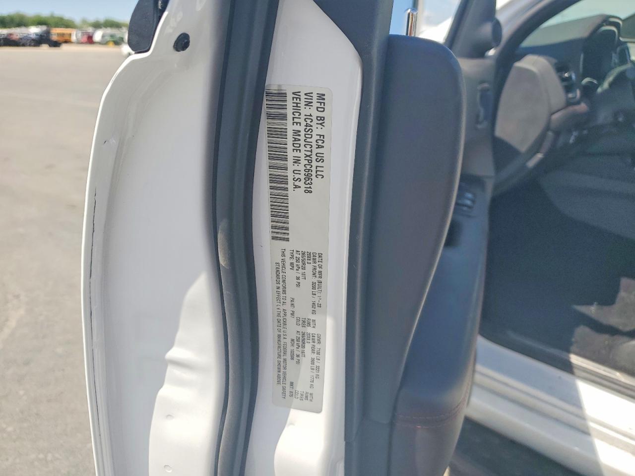2023 DODGE DURANGO R photo 25