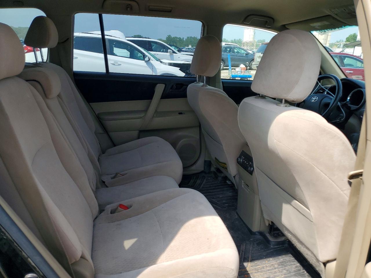 2008 TOYOTA HIGHLANDER BASE photo 28