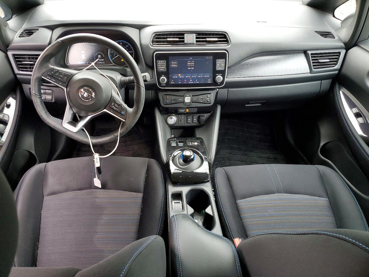 2021 NISSAN LEAF SV photo 15