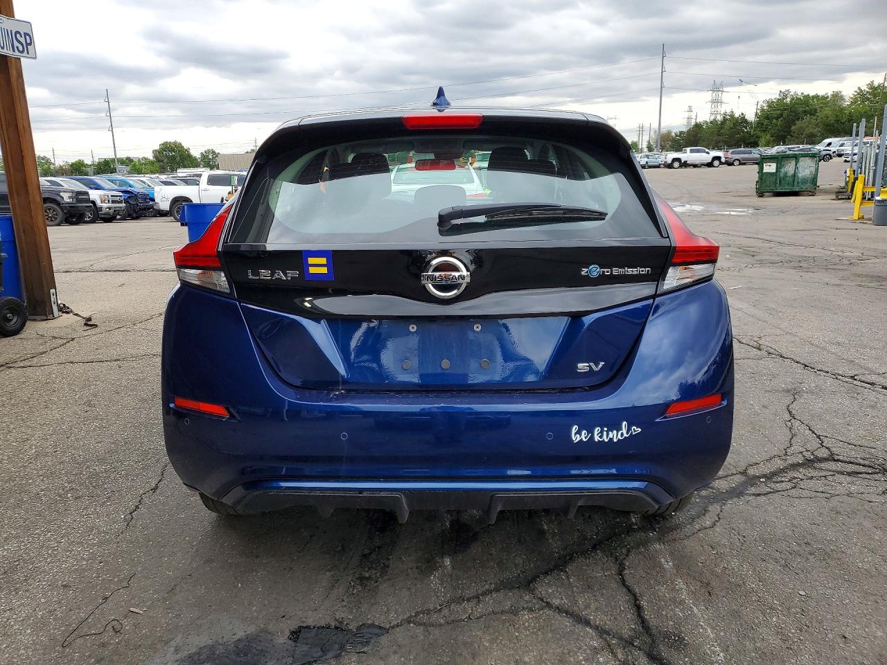 2021 NISSAN LEAF SV photo 11