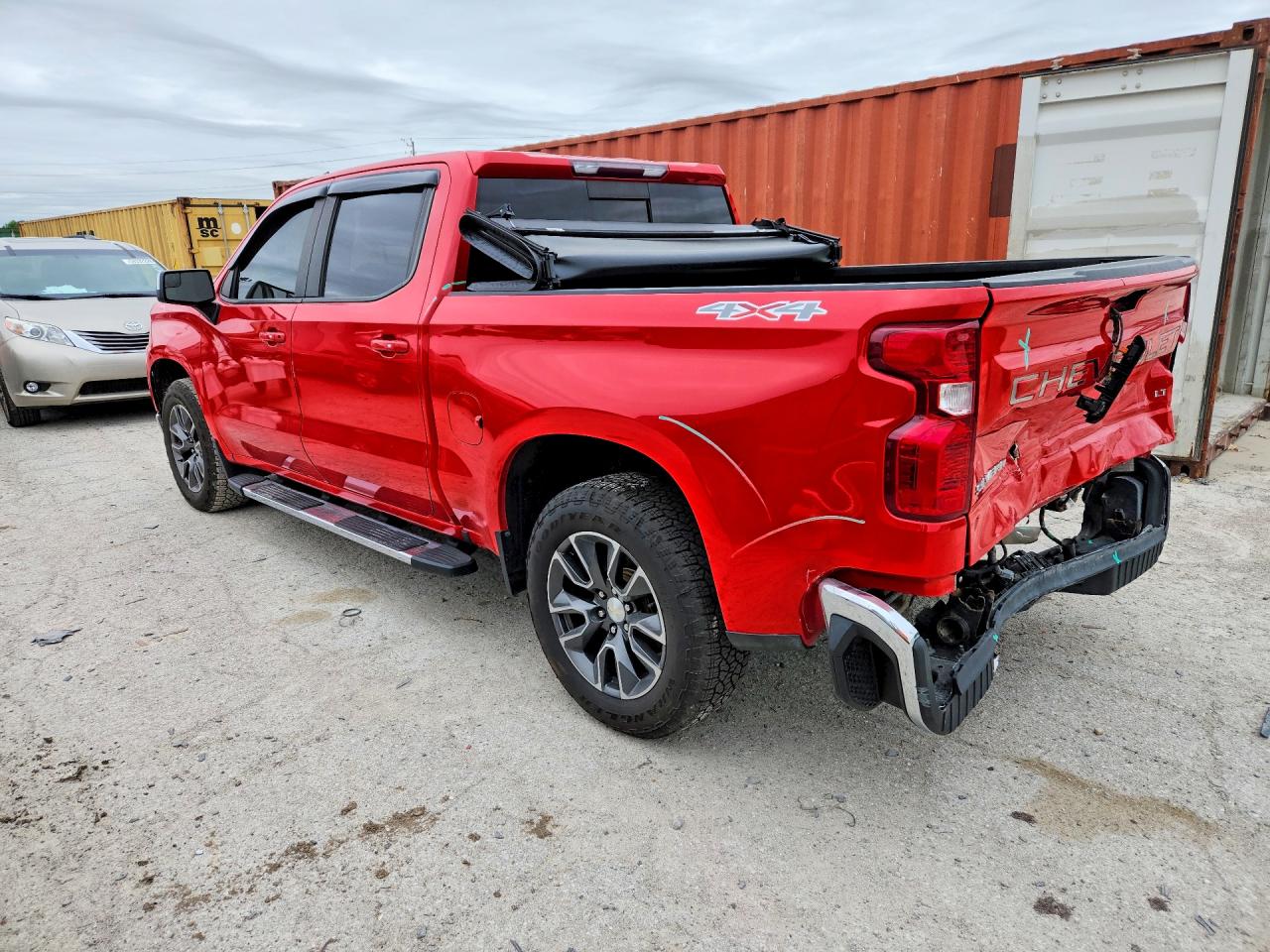 2019 CHEVROLET SILVERADO K1500 LT photo 3