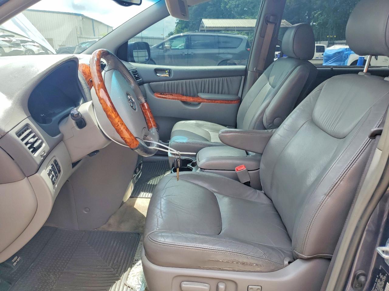 2006 TOYOTA SIENNA XLE LIMITED 7 PASSENGER photo 19
