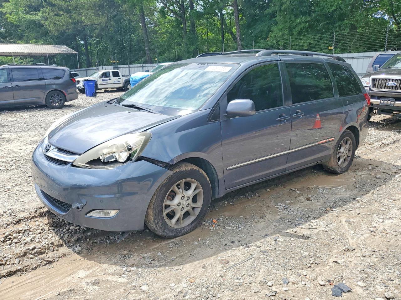 2006 TOYOTA SIENNA