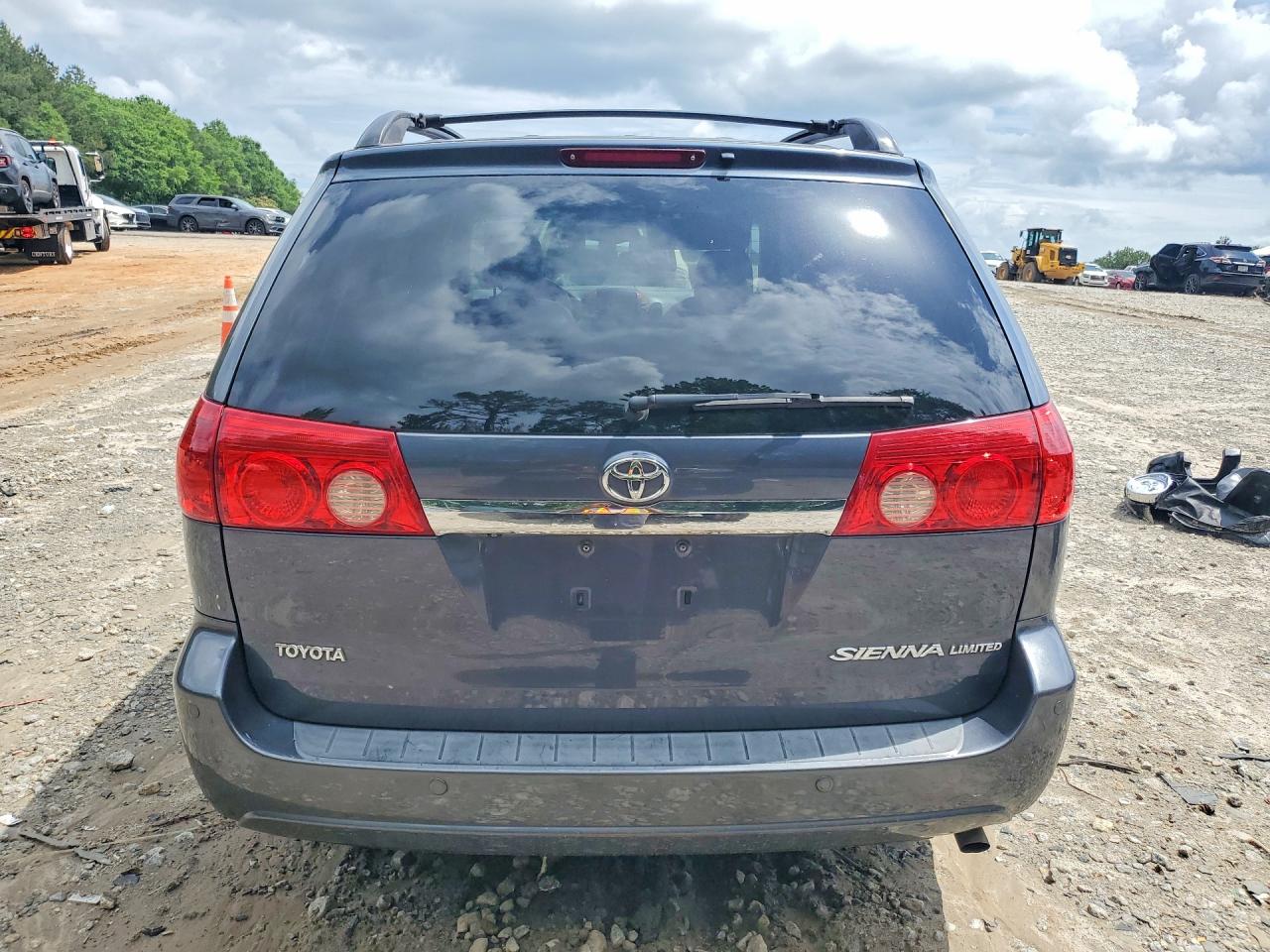 2006 TOYOTA SIENNA XLE LIMITED 7 PASSENGER photo 16