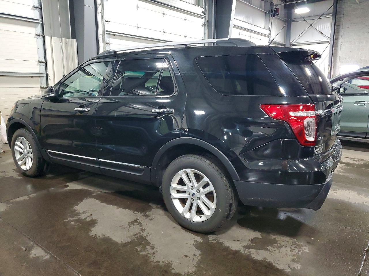 2014 FORD EXPLORER XLT photo 3