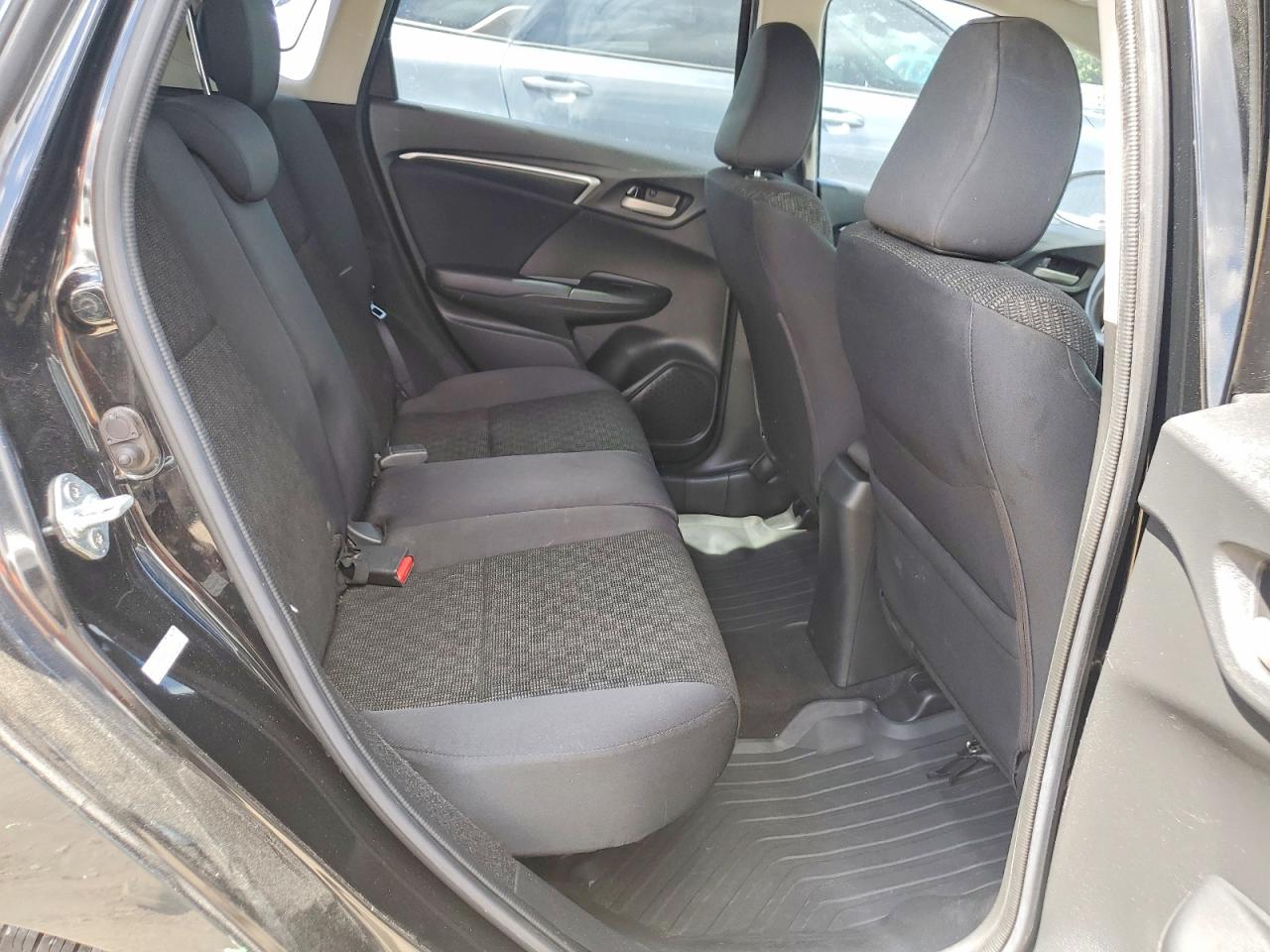 2017 HONDA FIT LX photo 21