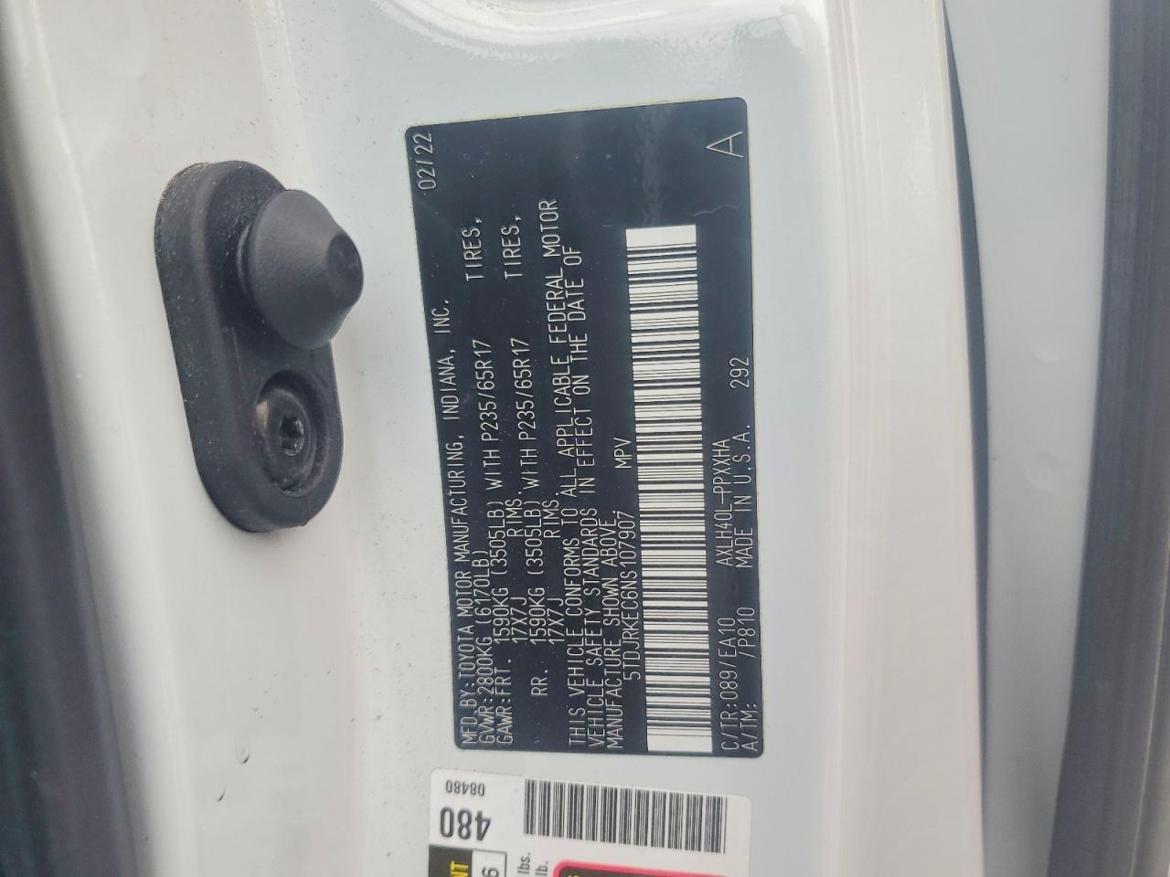 2022 TOYOTA SIENNA XLE photo 25