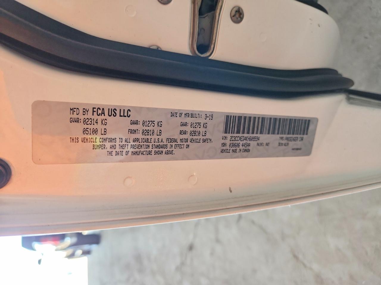 2019 CHRYSLER 300 LIMITED photo 34