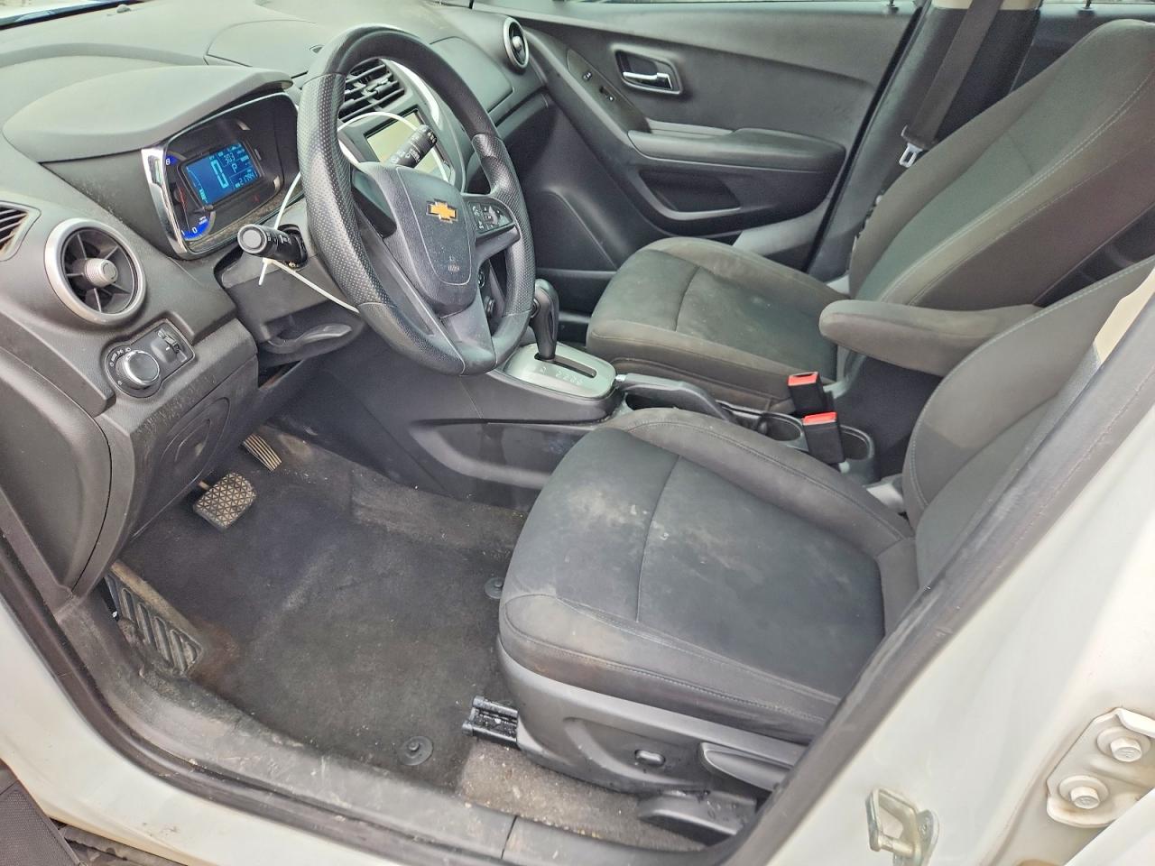 2015 CHEVROLET TRAX LS photo 19