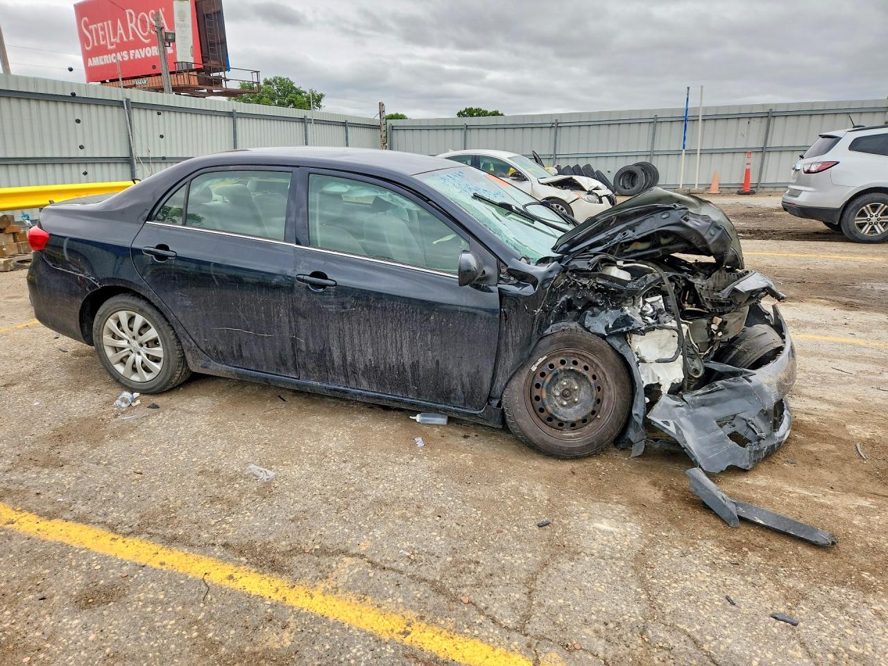 2013 TOYOTA COROLLA LE photo 10