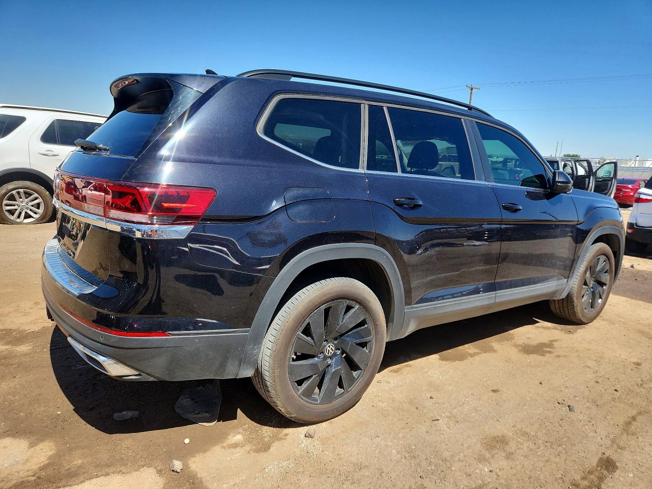 2024 VOLKSWAGEN ATLAS SE photo 7