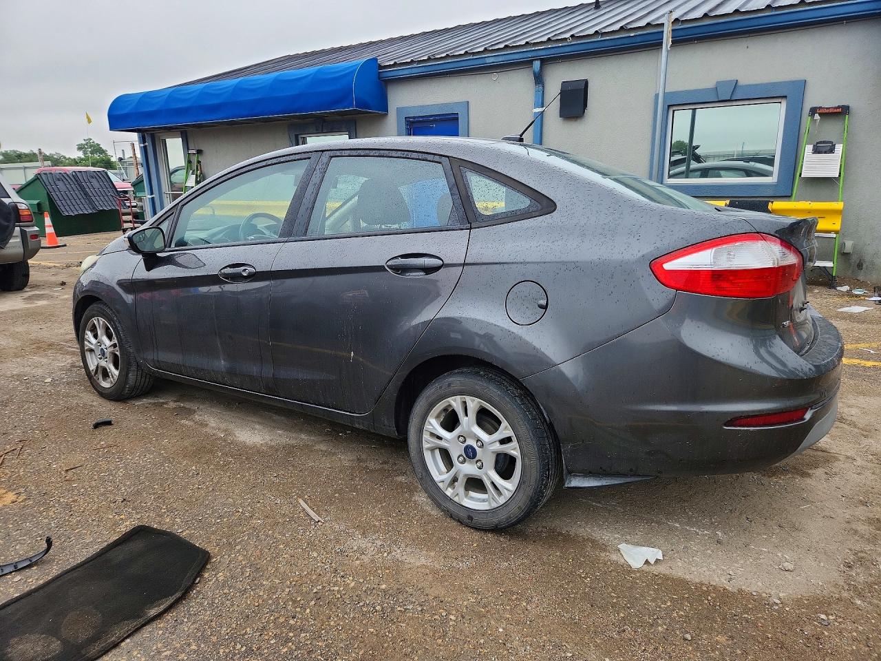 2015 FORD FIESTA SE photo 3