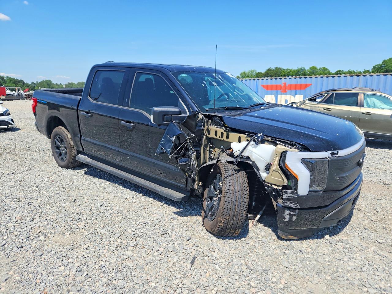 2025 FORD F150 LIGHTNING XLT photo 7