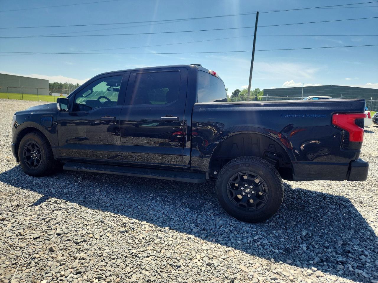 2025 FORD F150 LIGHTNING XLT photo 3