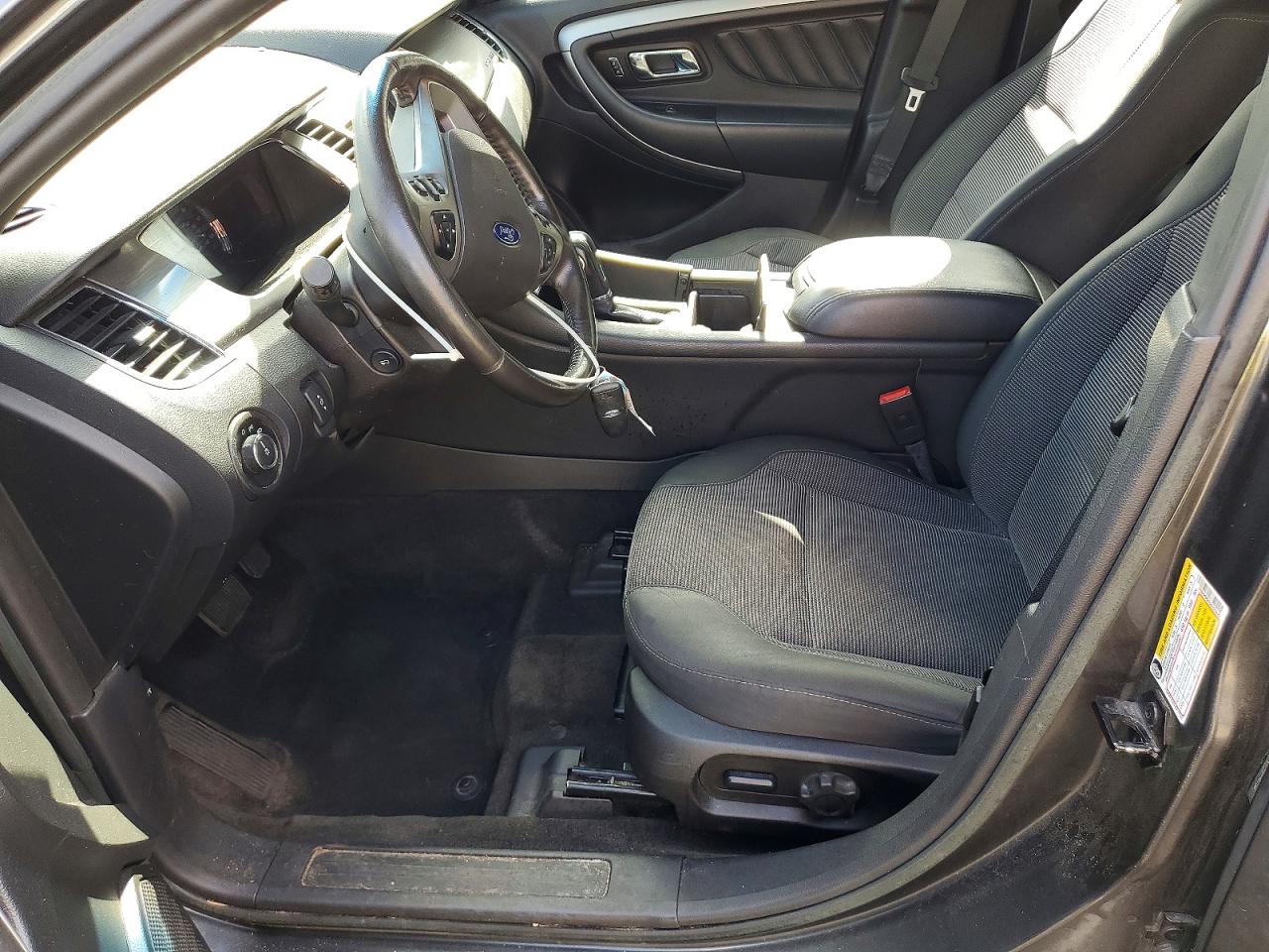 2016 FORD TAURUS SEL photo 7