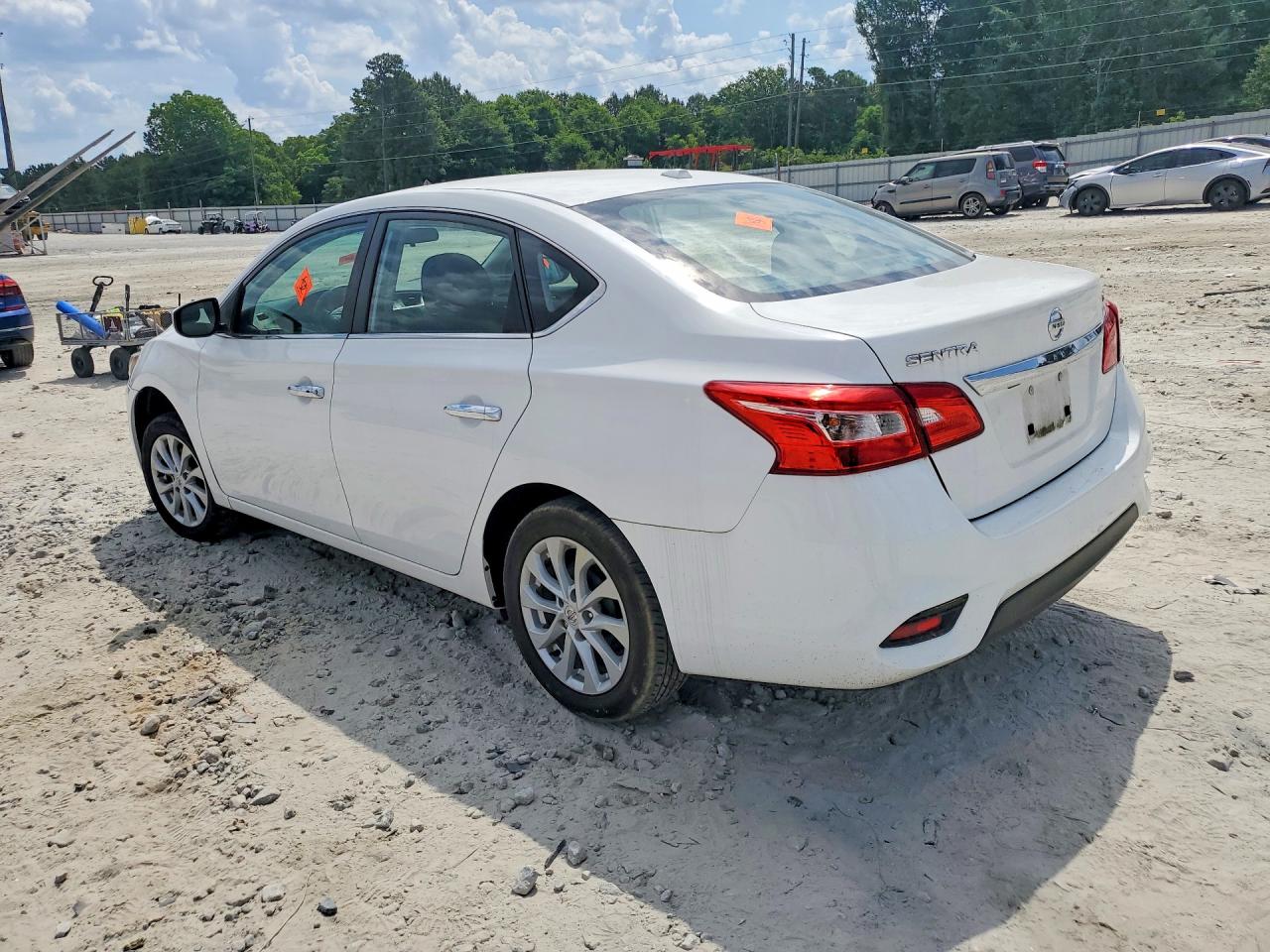2019 NISSAN SENTRA SV photo 3