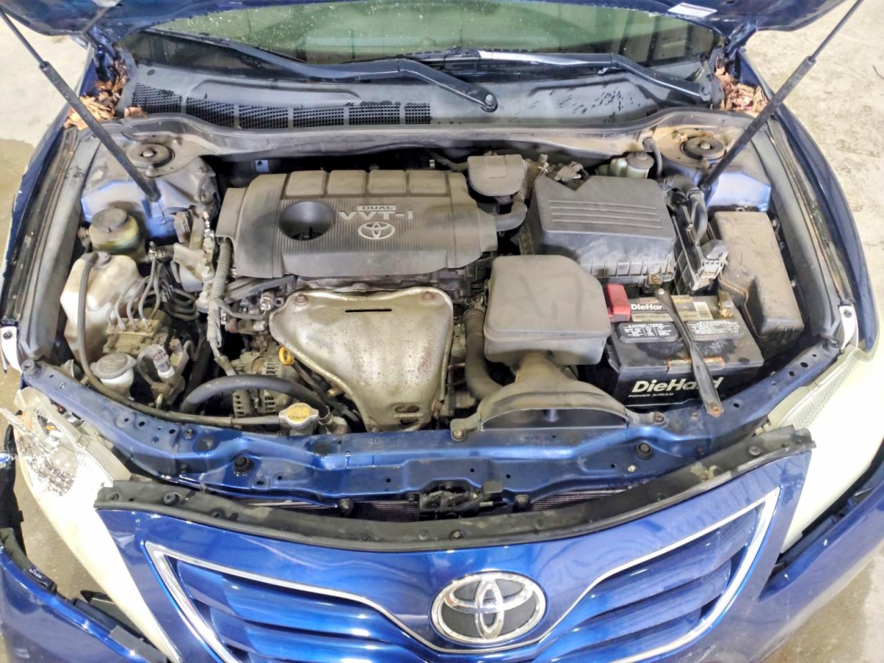 2010 TOYOTA CAMRY LE photo 21