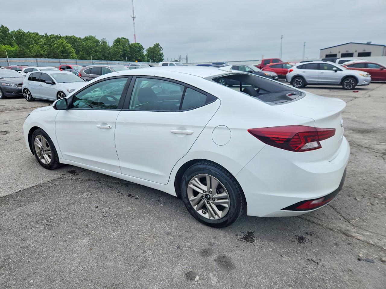 2020 HYUNDAI ELANTRA SEL photo 3