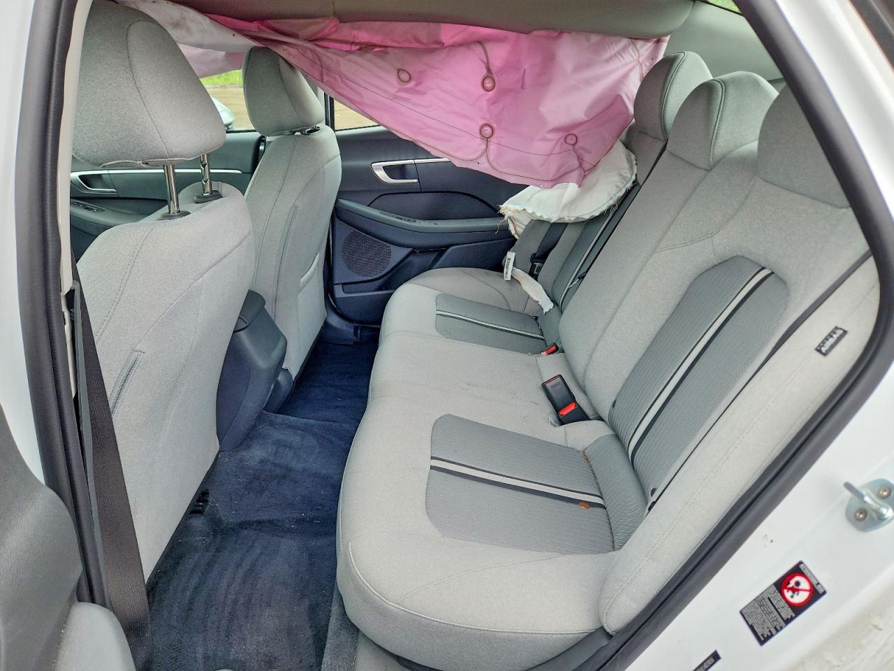 2020 HYUNDAI SONATA SE photo 19