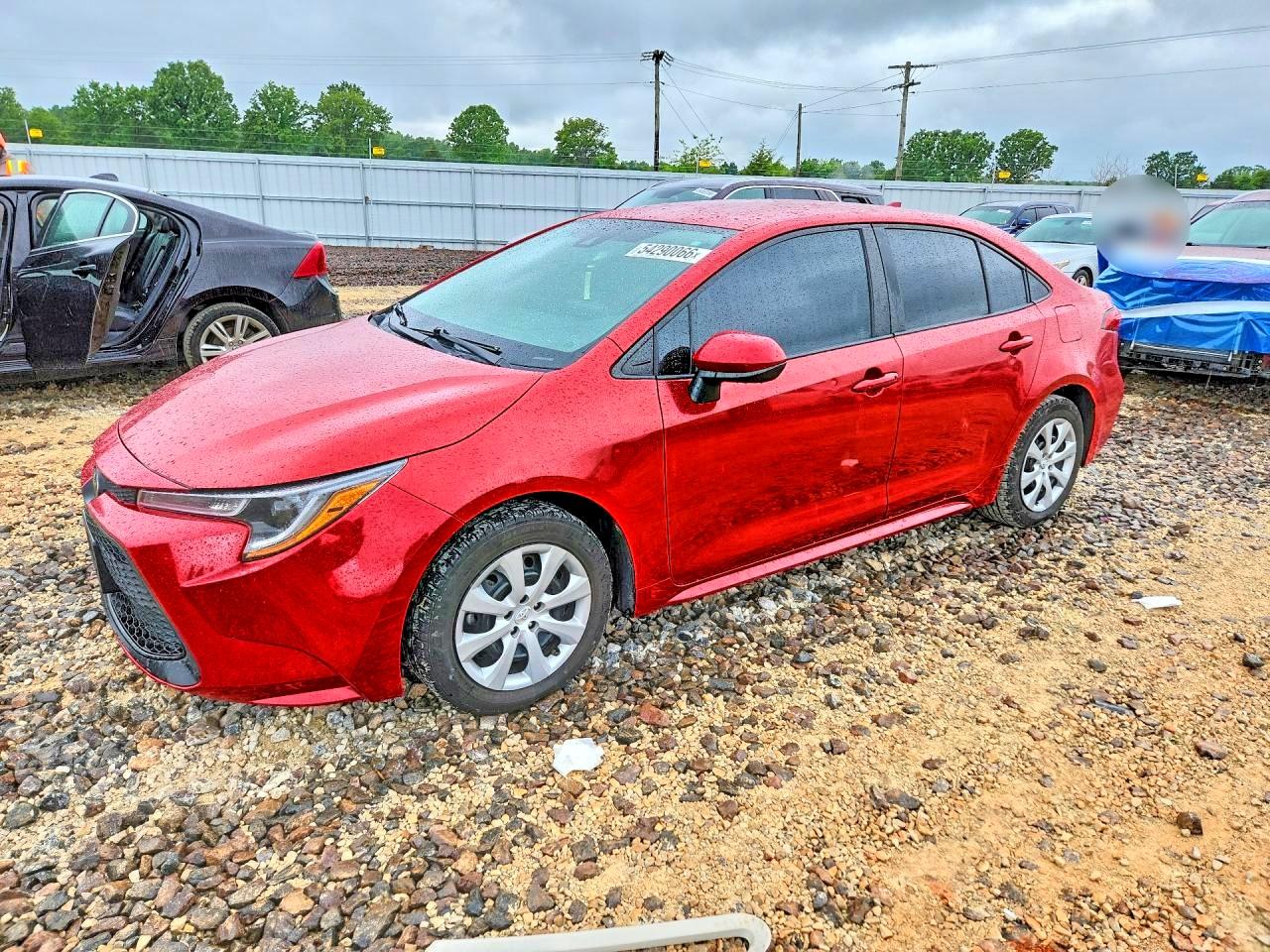 2021 TOYOTA COROLLA LE photo 2