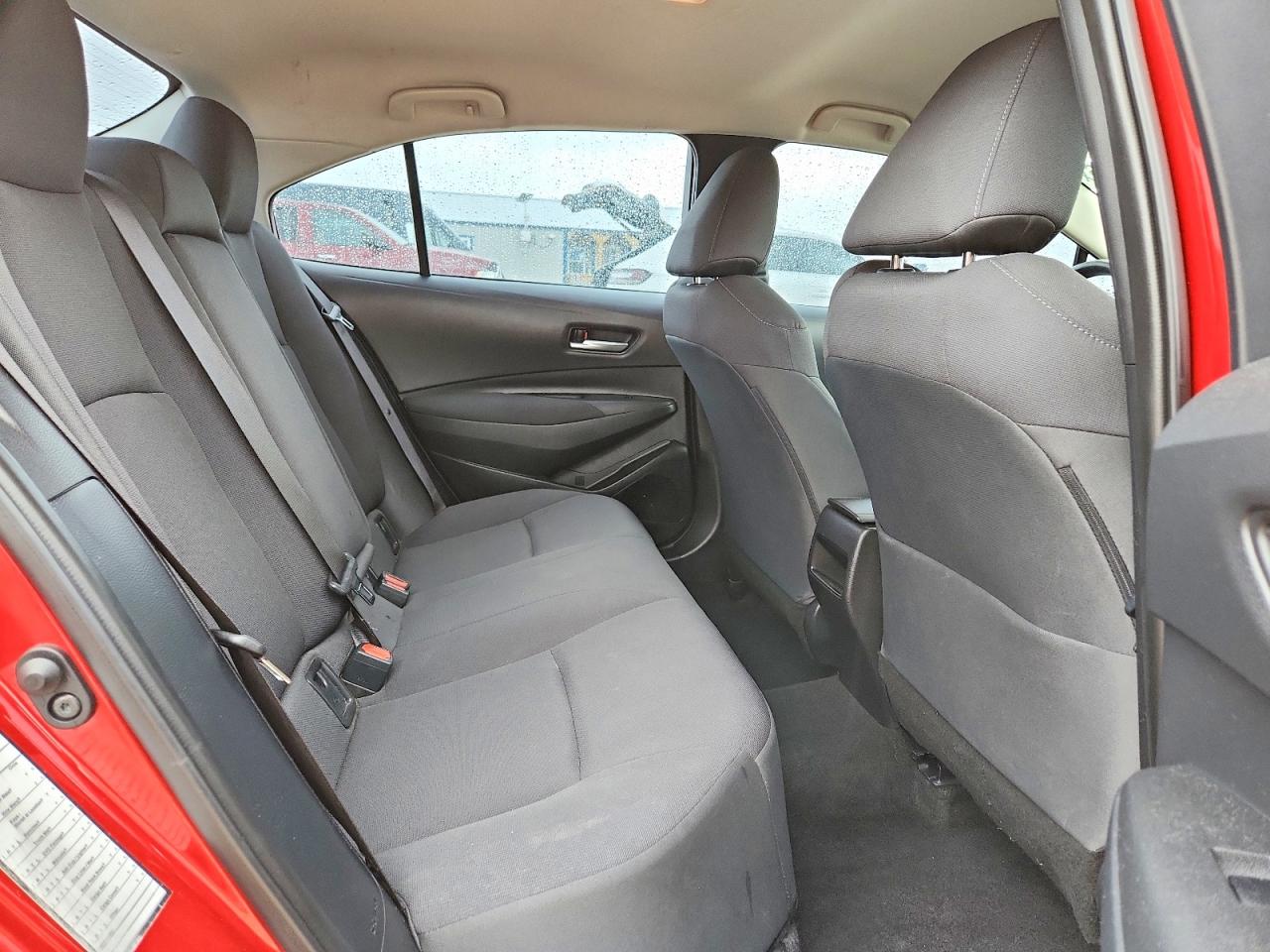 2021 TOYOTA COROLLA LE photo 31