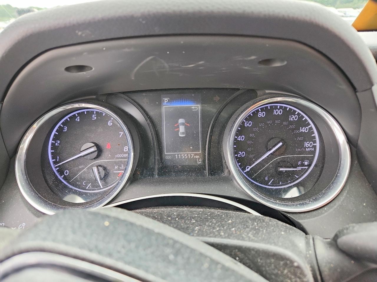 2019 TOYOTA CAMRY LE photo 9