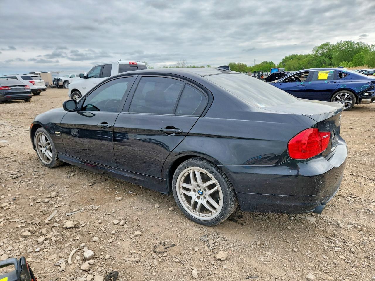 2011 BMW 328 XI SULEV photo 3