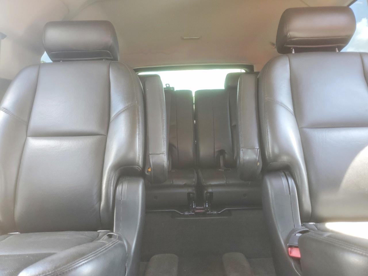 2009 GMC YUKON XL DENALI photo 28