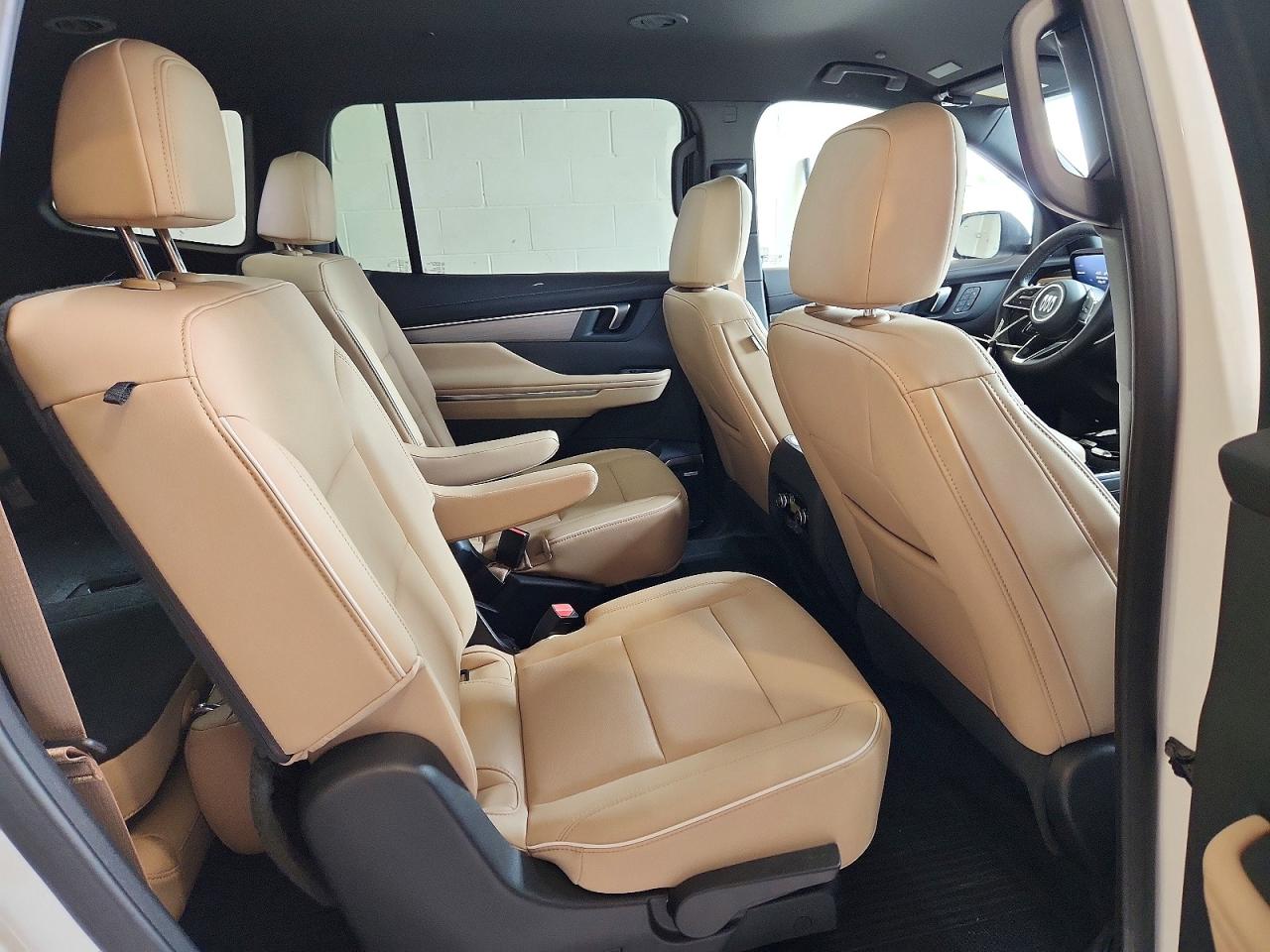 2025 BUICK ENCLAVE PREFERRED photo 10