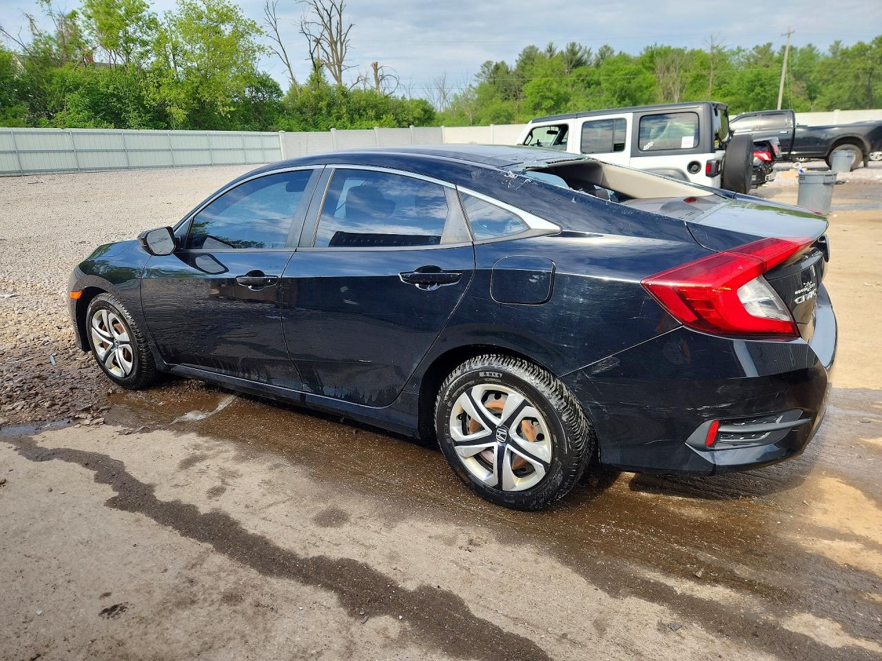2016 HONDA CIVIC LX photo 3