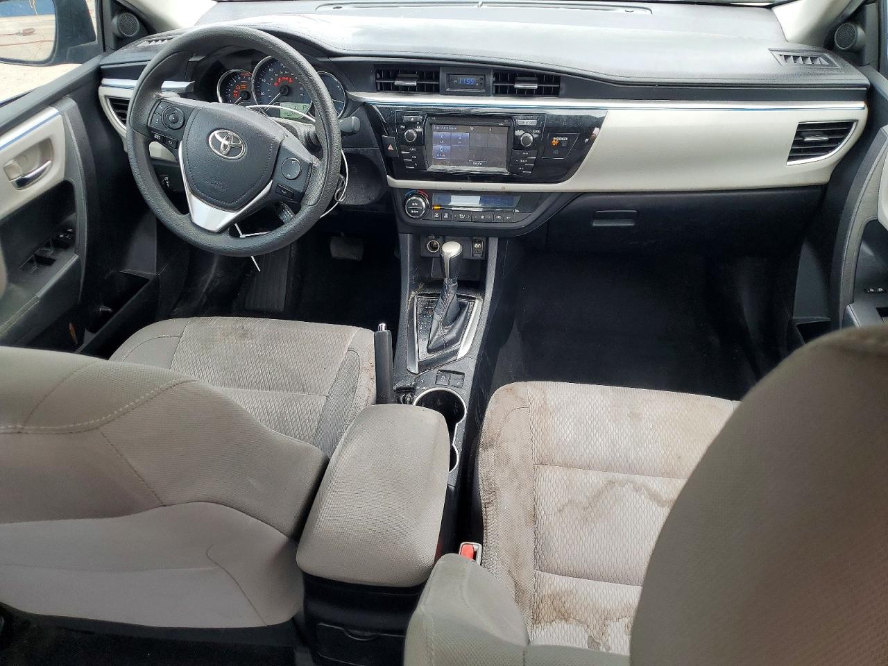 2015 TOYOTA COROLLA LE photo 15