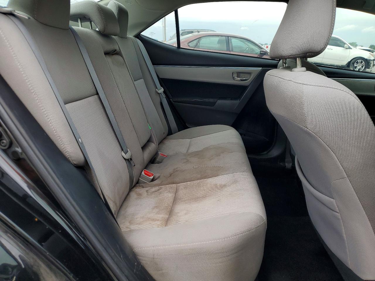 2015 TOYOTA COROLLA LE photo 19