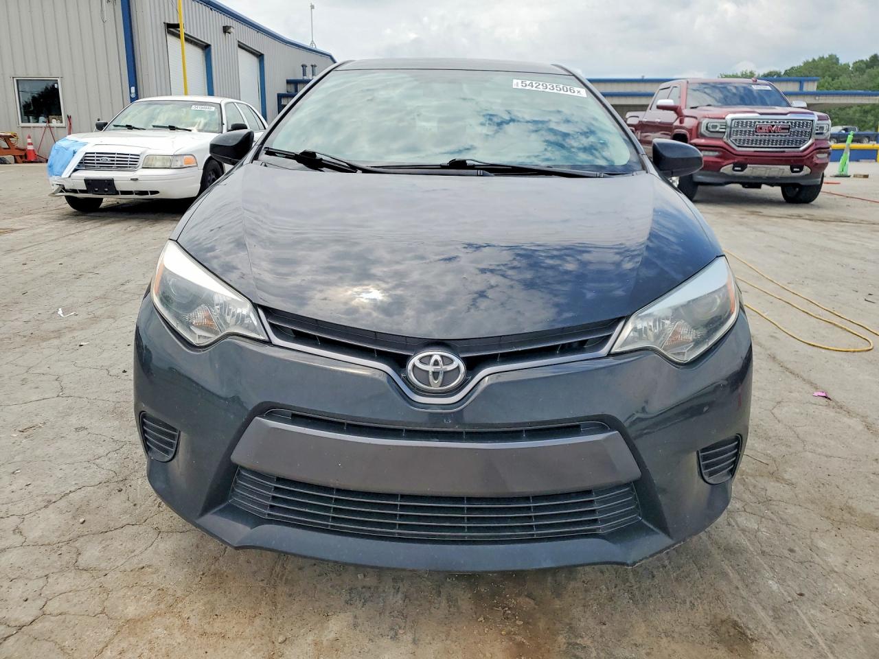 2015 TOYOTA COROLLA LE photo 9
