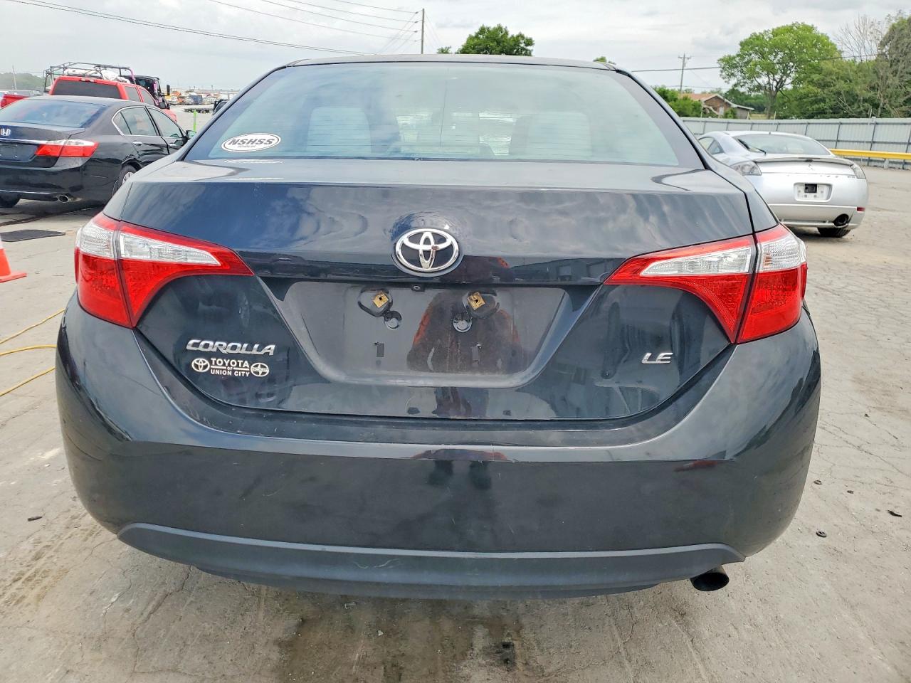 2015 TOYOTA COROLLA LE photo 11