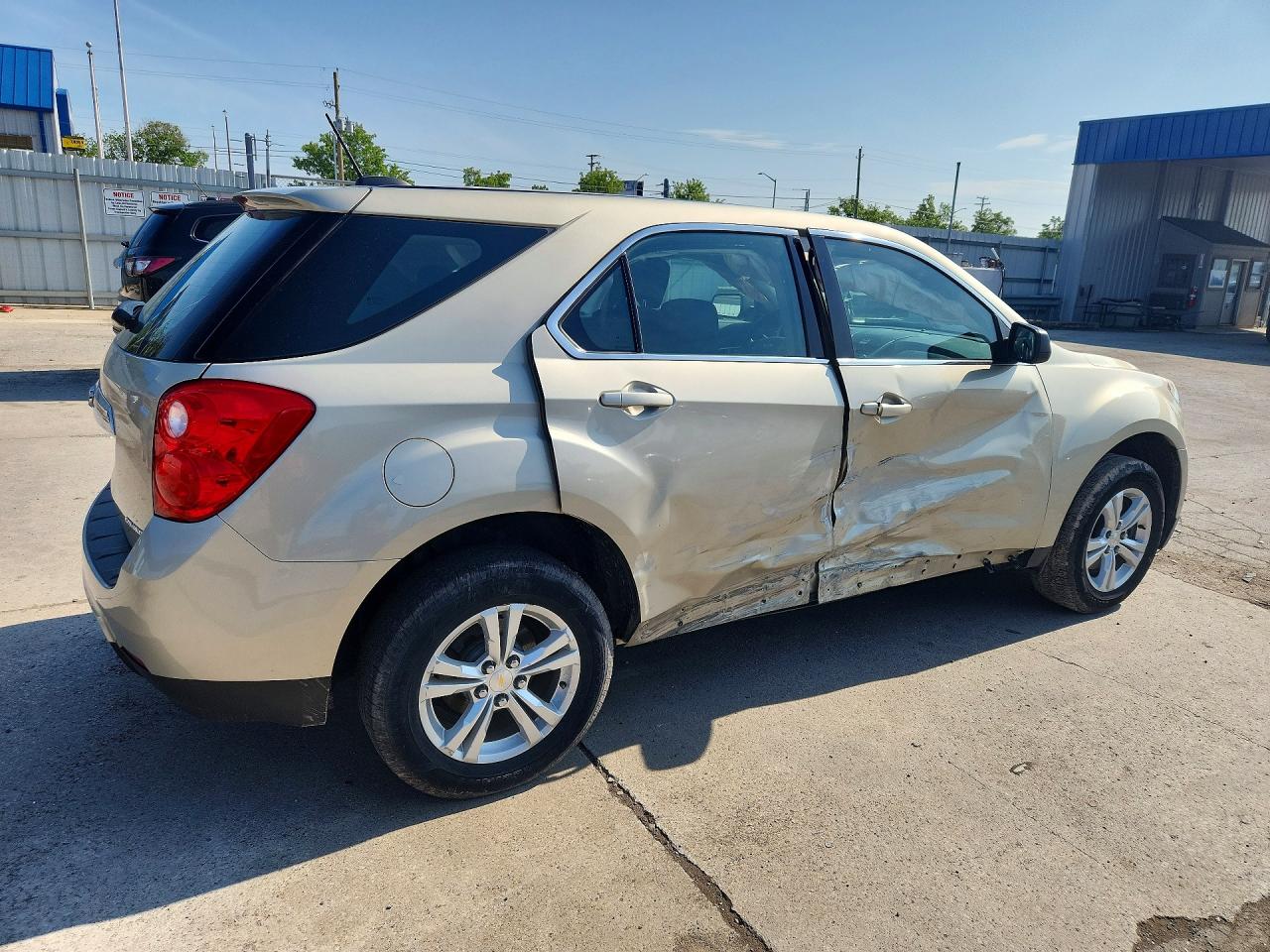 2015 CHEVROLET EQUINOX LS photo 5
