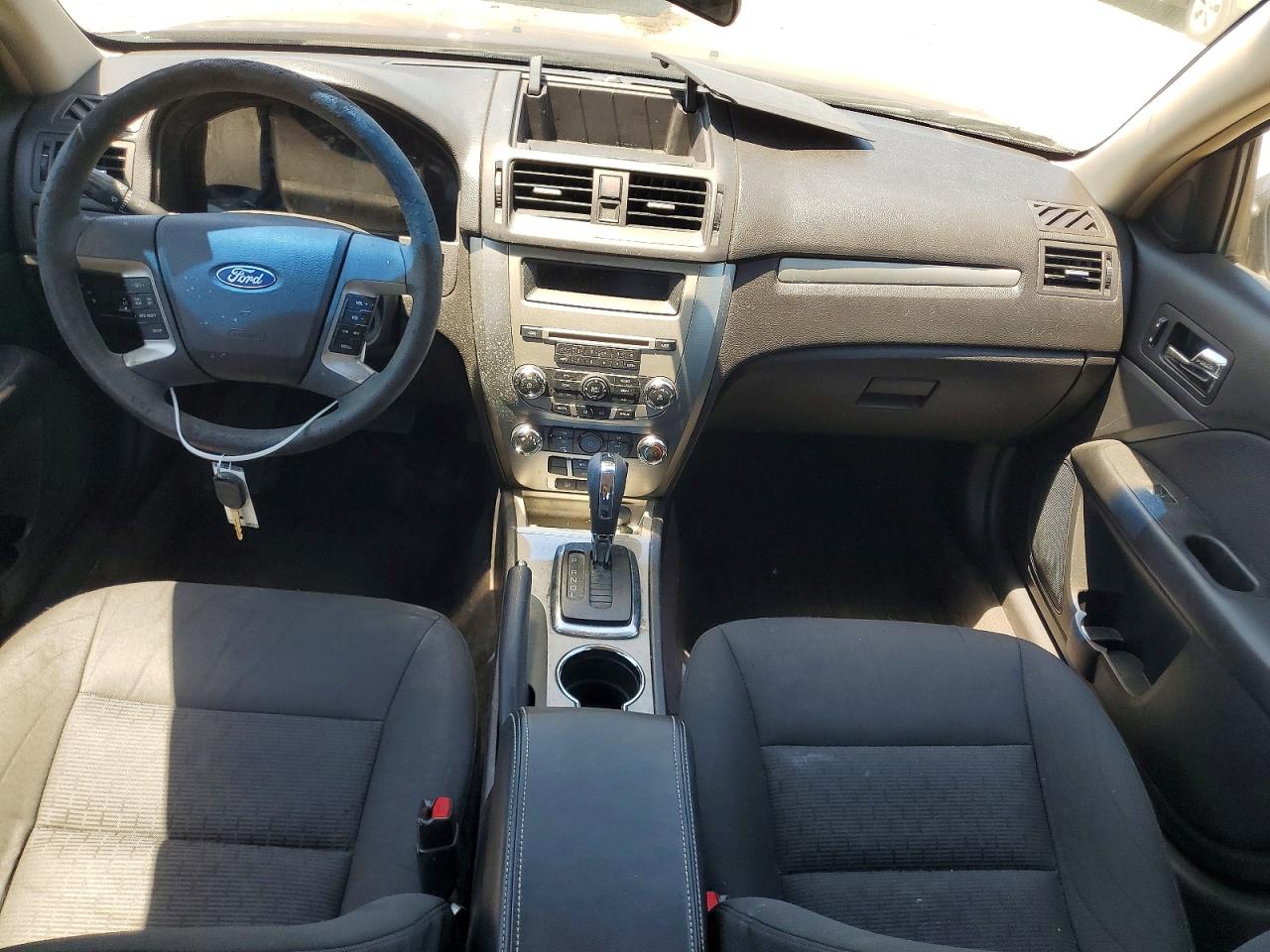2011 FORD FUSION SE photo 8