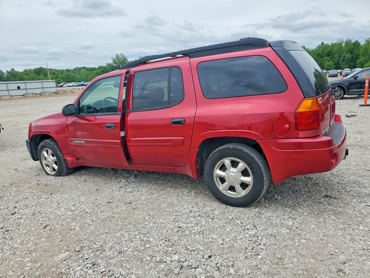 2005 GMC ENVOY XL photo 3