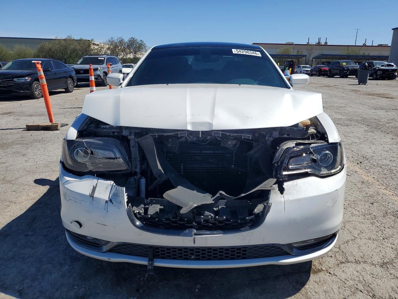 2015 CHRYSLER 300 S photo 9