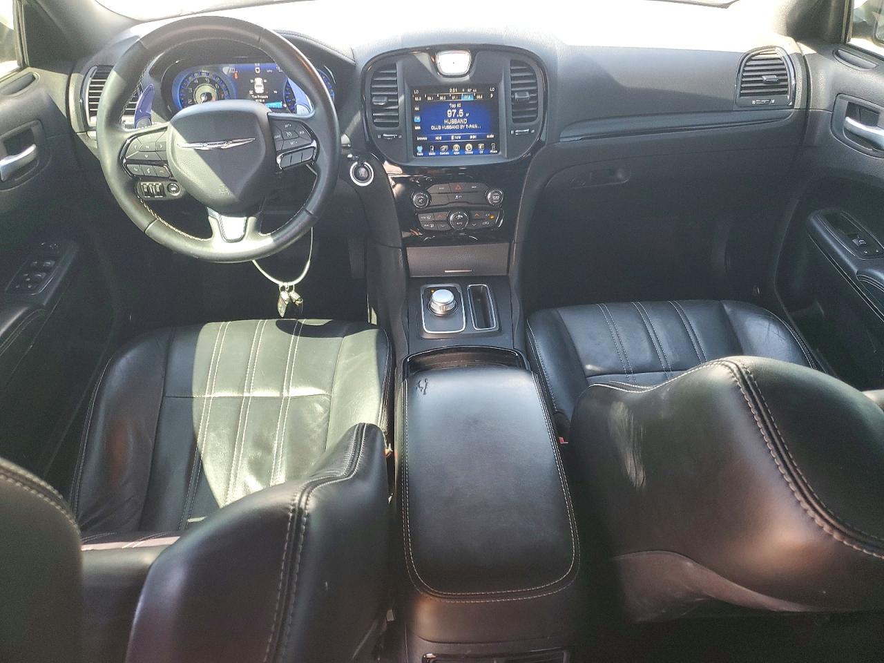 2015 CHRYSLER 300 S photo 15
