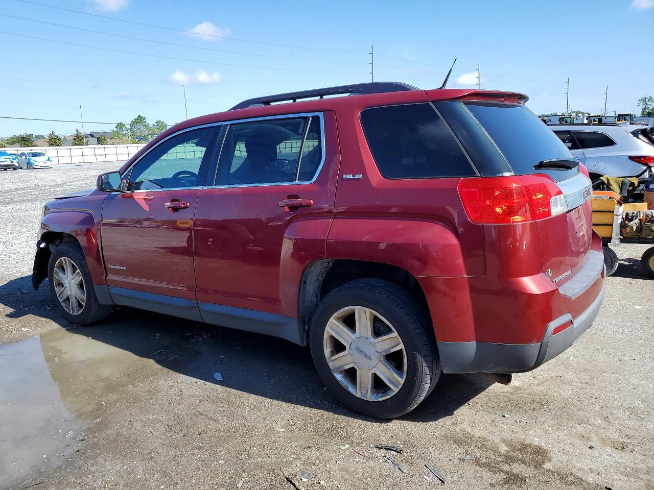 2012 GMC TERRAIN SLE photo 3