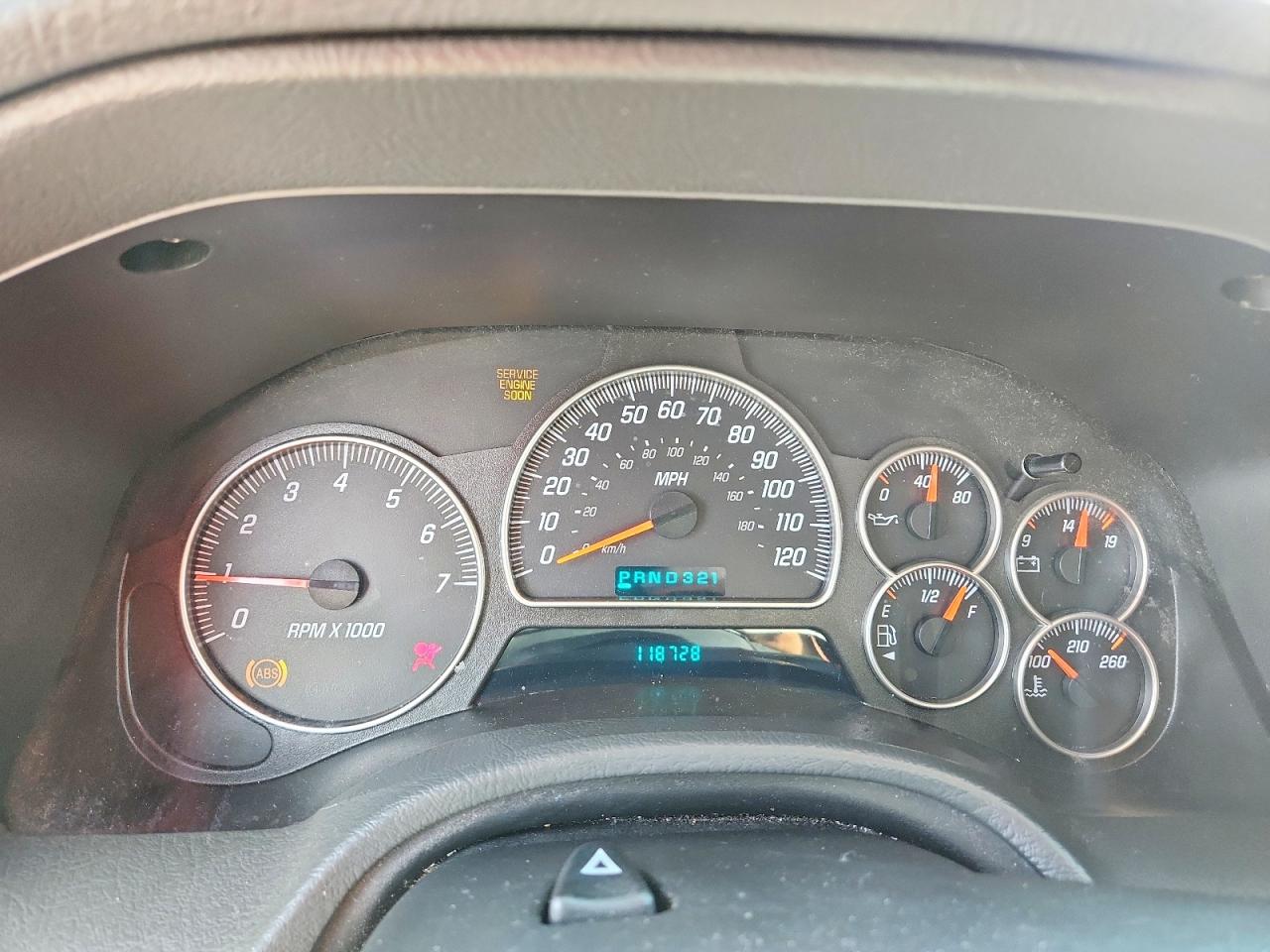 2002 GMC ENVOY photo 9