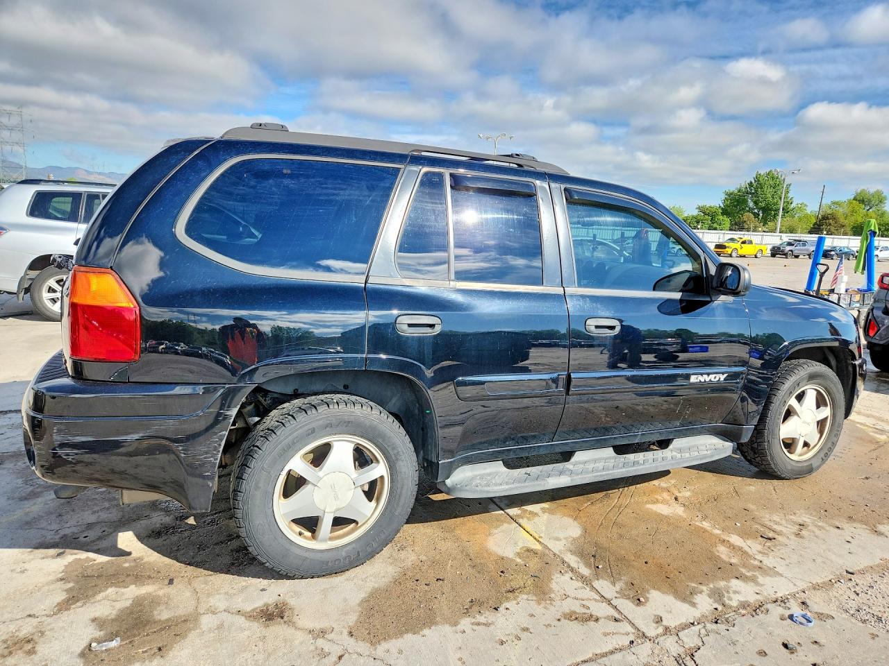 2002 GMC ENVOY photo 3
