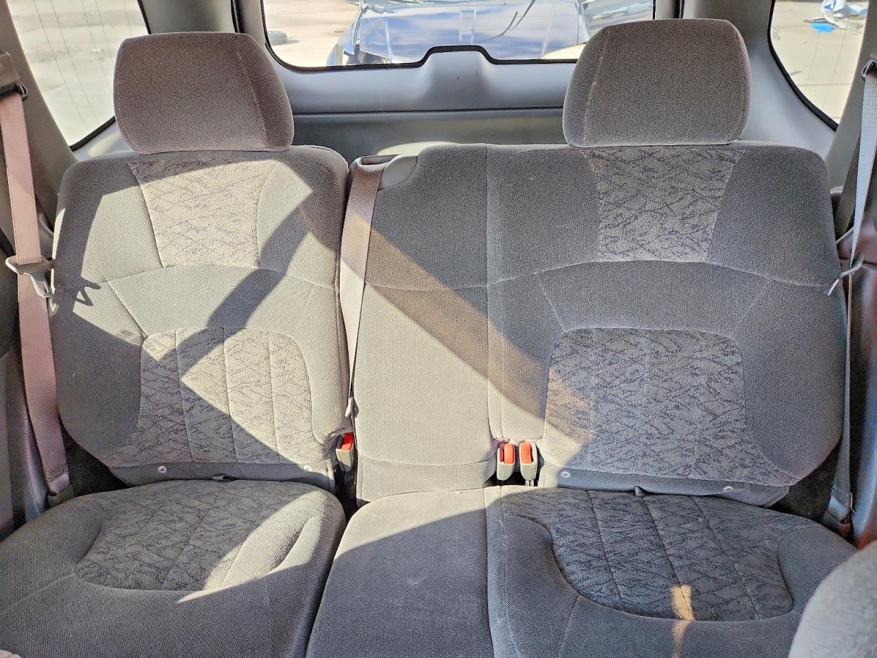 2002 GMC ENVOY photo 10