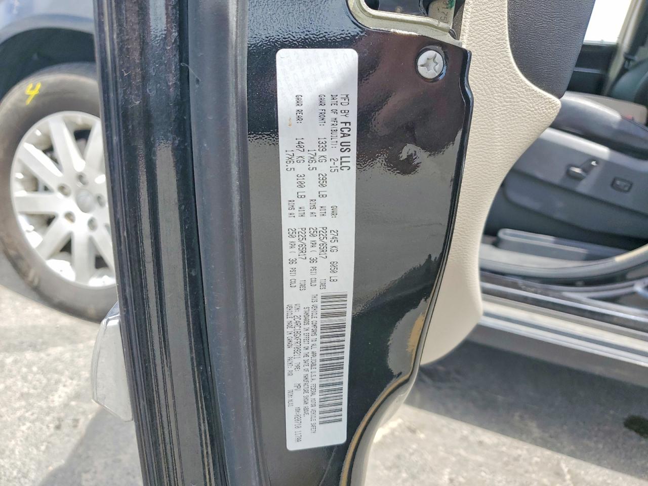 2015 CHRYSLER TOWN & COUNTRY TOURING photo 37