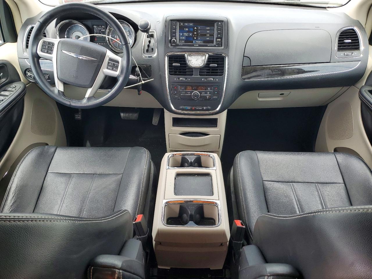 2015 CHRYSLER TOWN & COUNTRY TOURING photo 22