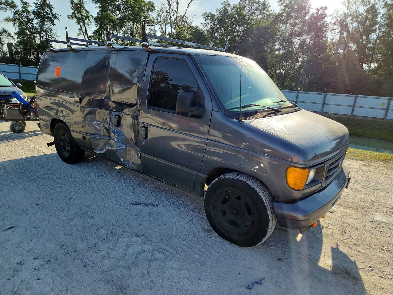 2003 FORD ECONOLINE E150 VAN photo 10