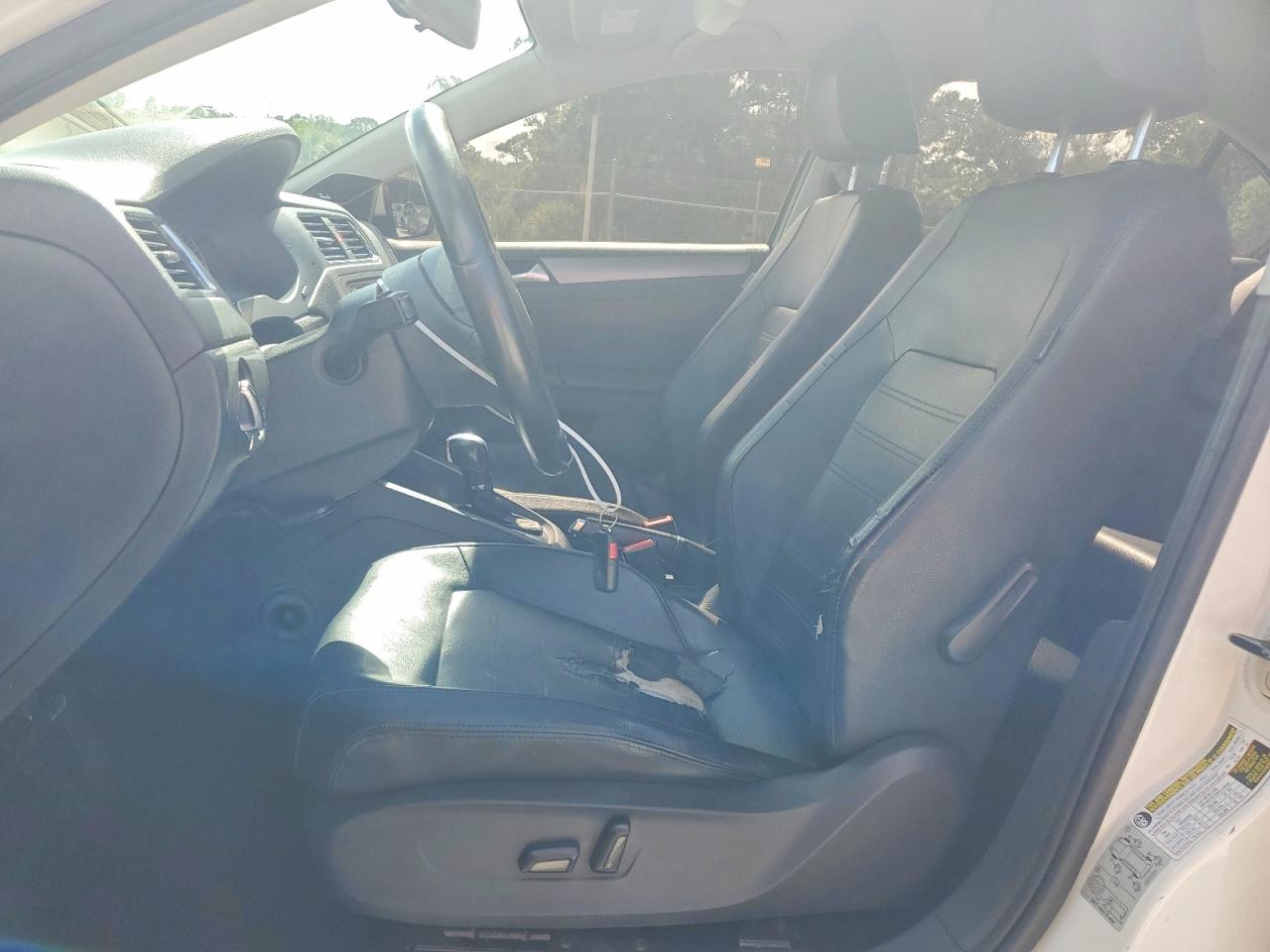 2013 VOLKSWAGEN JETTA SEL photo 19