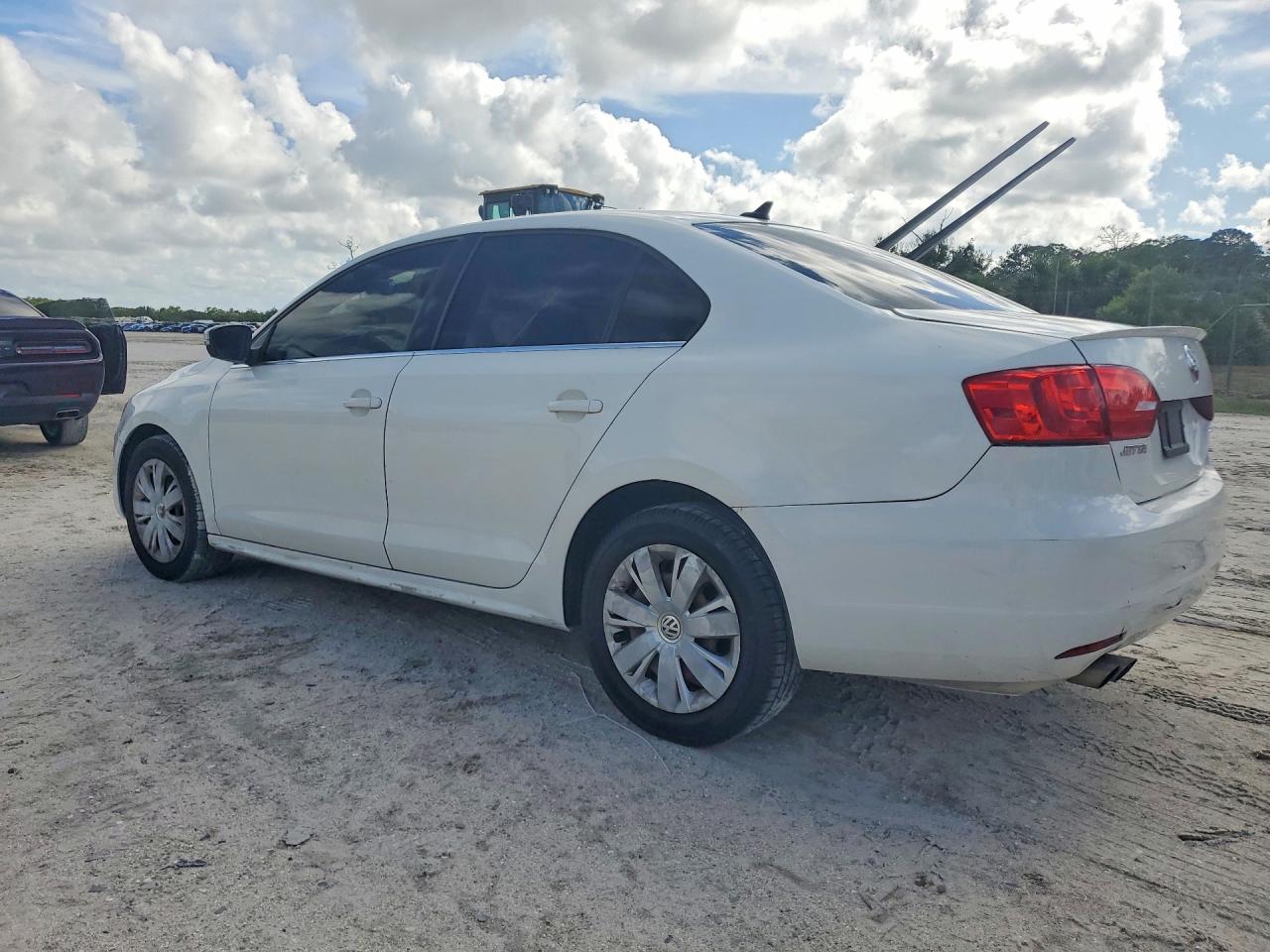 2013 VOLKSWAGEN JETTA SEL photo 4